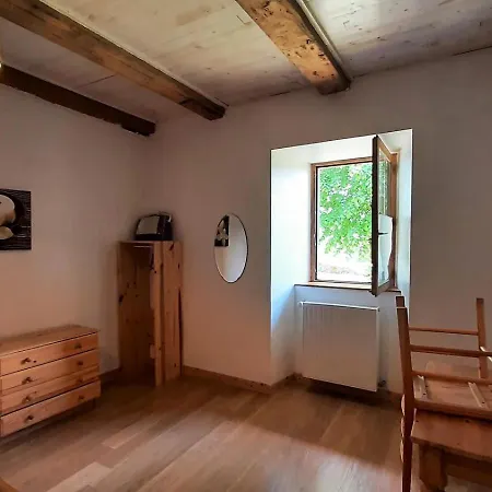 Holiday home & Les De Michon Mazet-Saint-Voy