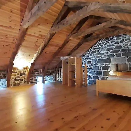 Holiday home & Les De Michon Mazet-Saint-Voy
