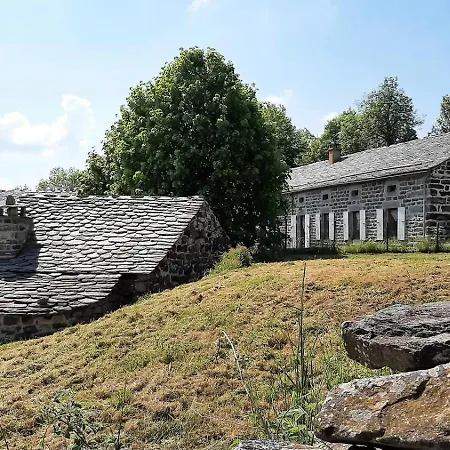 & Les De Michon *